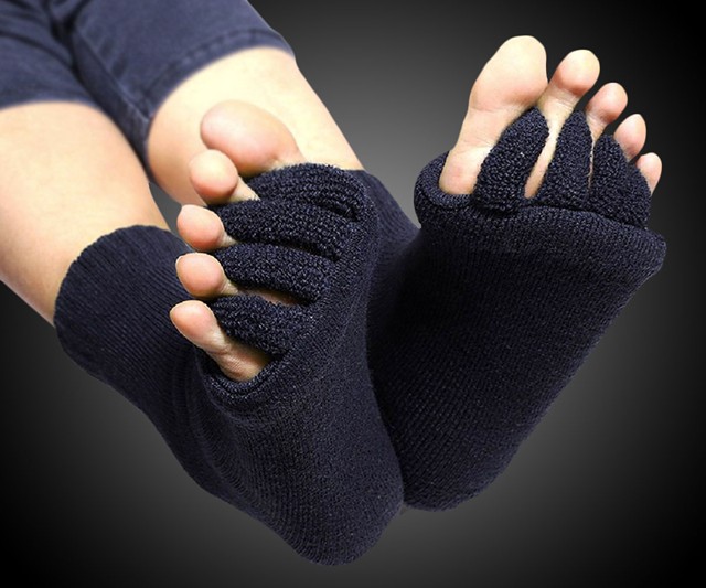 Details about   Yoga Gym Sport Dance Massage Five Toe Separator Socks Foot Alignment Pain Relief 