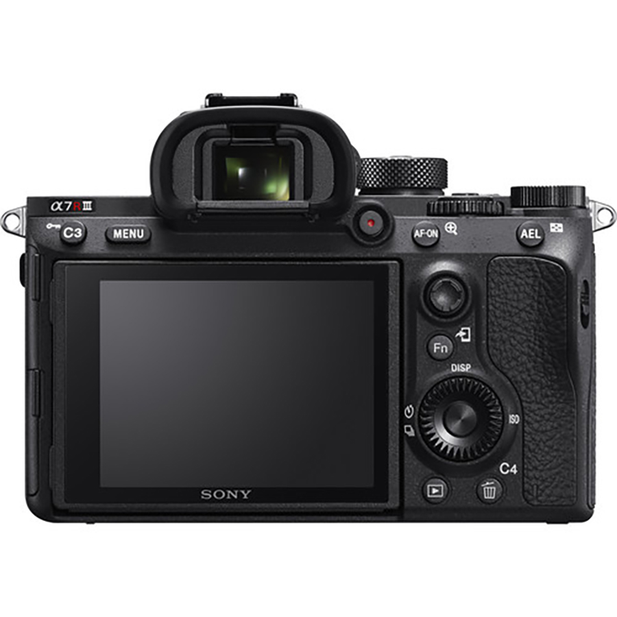 Meet the Sony Alpha A7R III – The Newest Mirrorless Camera On The Block