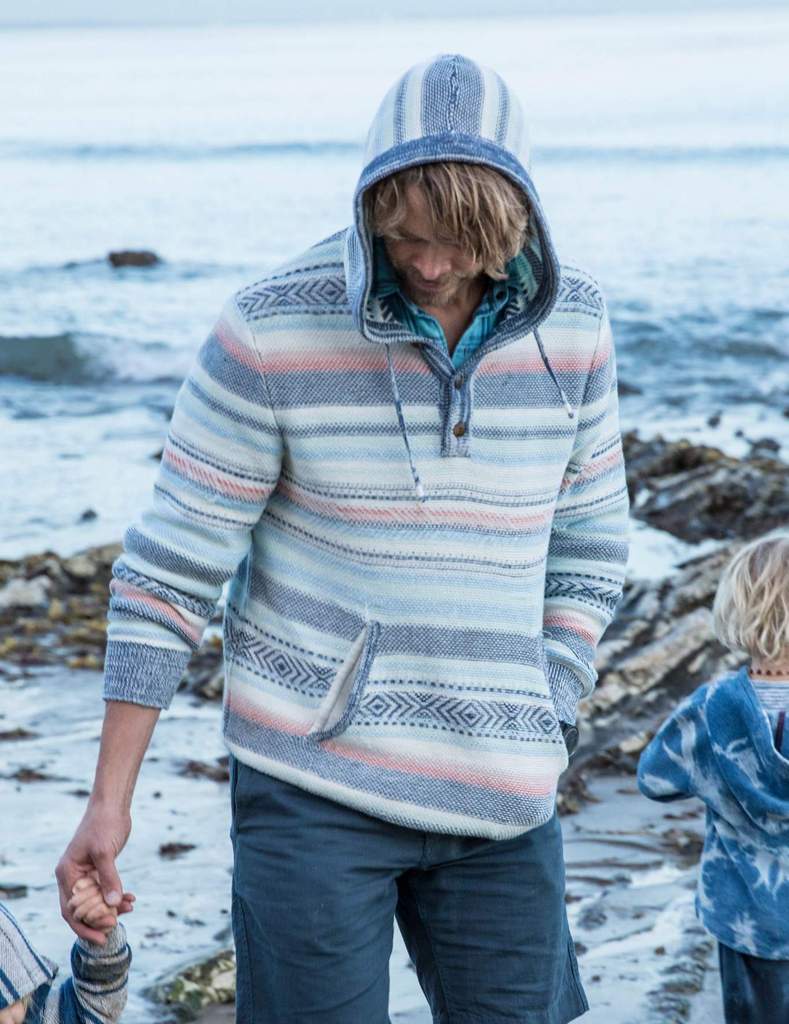 Faherty-Brand-Pacific-Surf-Poncho-3