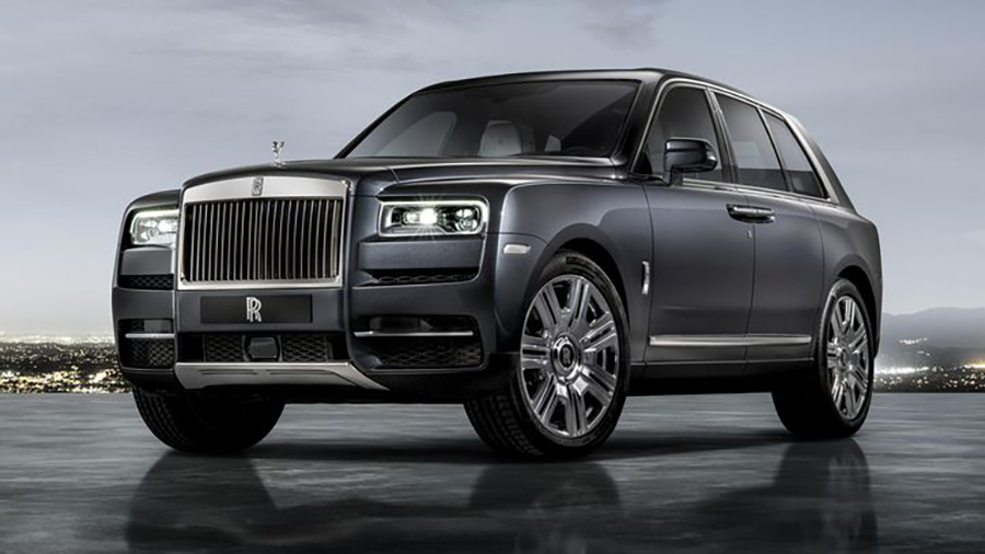 Rolls-Royce-Cullinan-Black