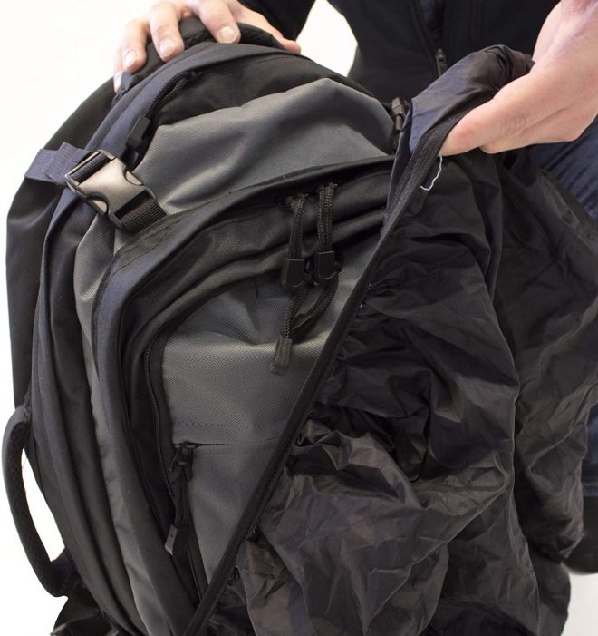 EMERGENCY ZONE 2-PERSON BUG-OUT BAG: STAY PREPARED